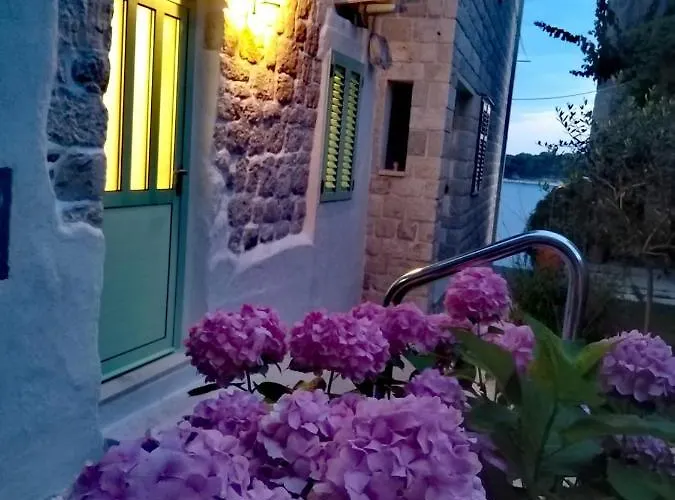 Rabski Dvor Lägenhet